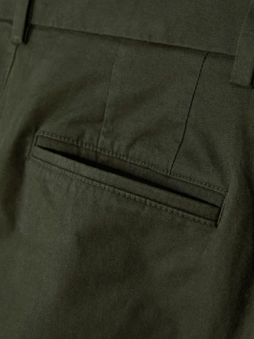 Pantalones Chinos Elásticos De Corte Entallado