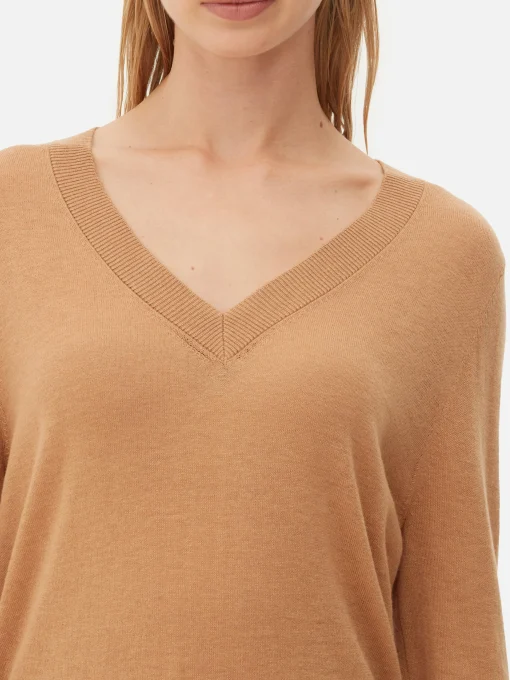 Top Con Cuello De Pico De The Edit